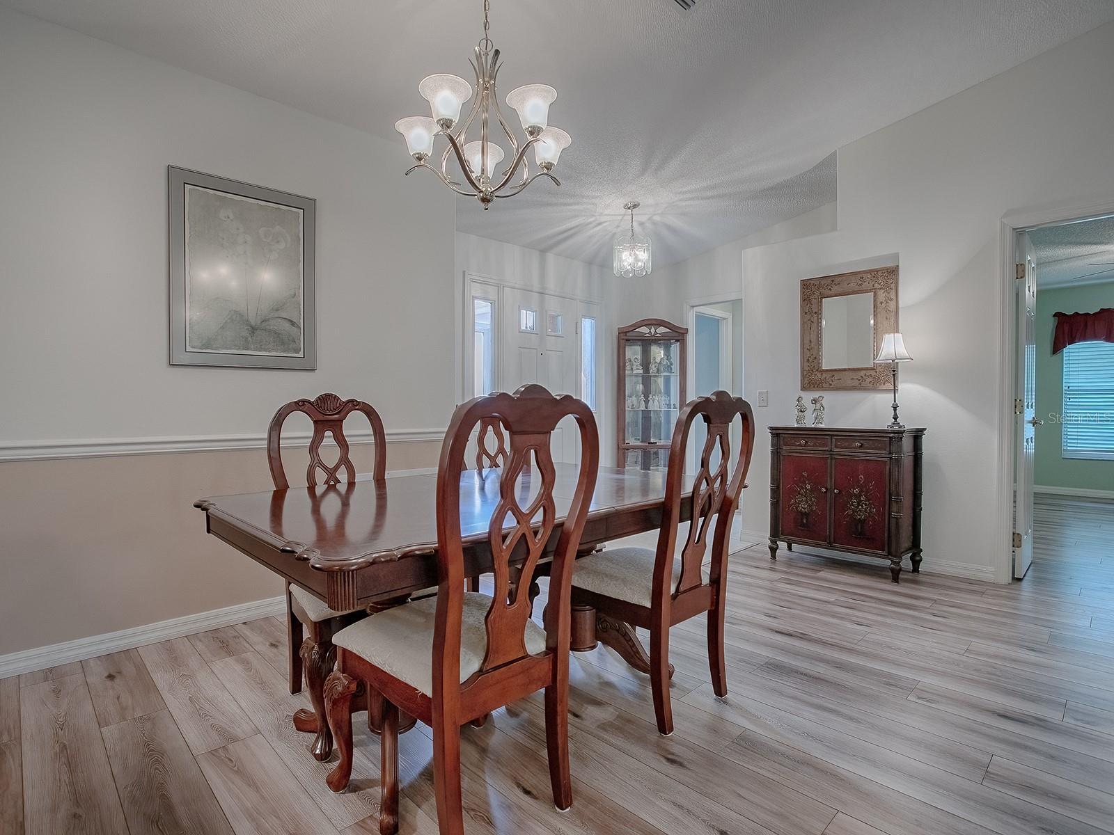 721 OLD OAKS LN, LEESBURG, FL, 34748