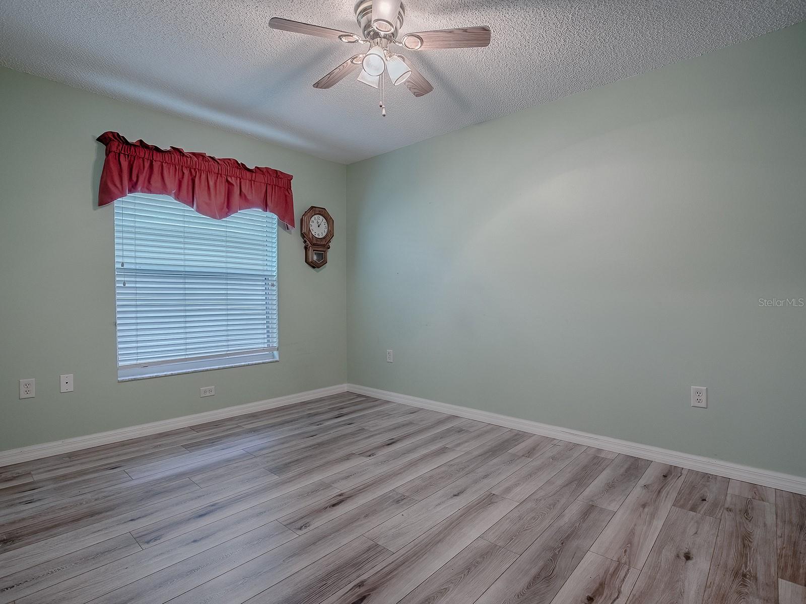 721 OLD OAKS LN, LEESBURG, FL, 34748