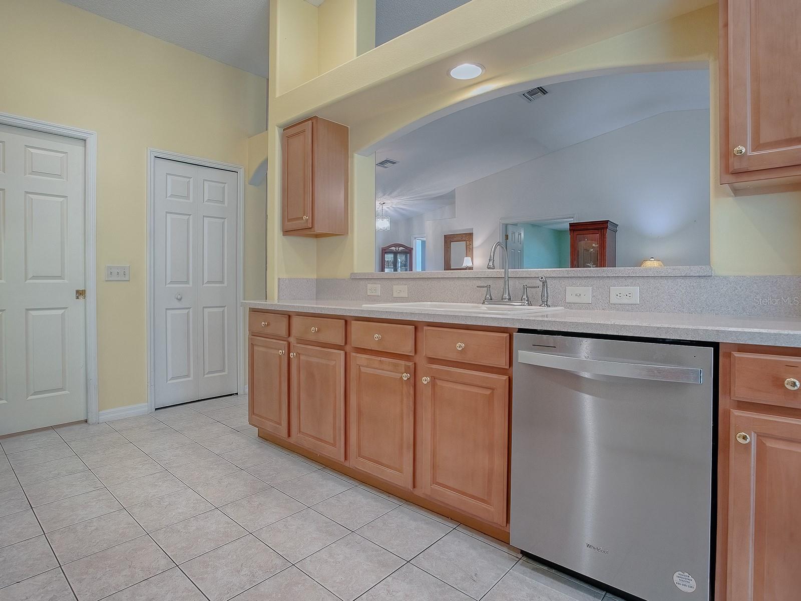 721 OLD OAKS LN, LEESBURG, FL, 34748