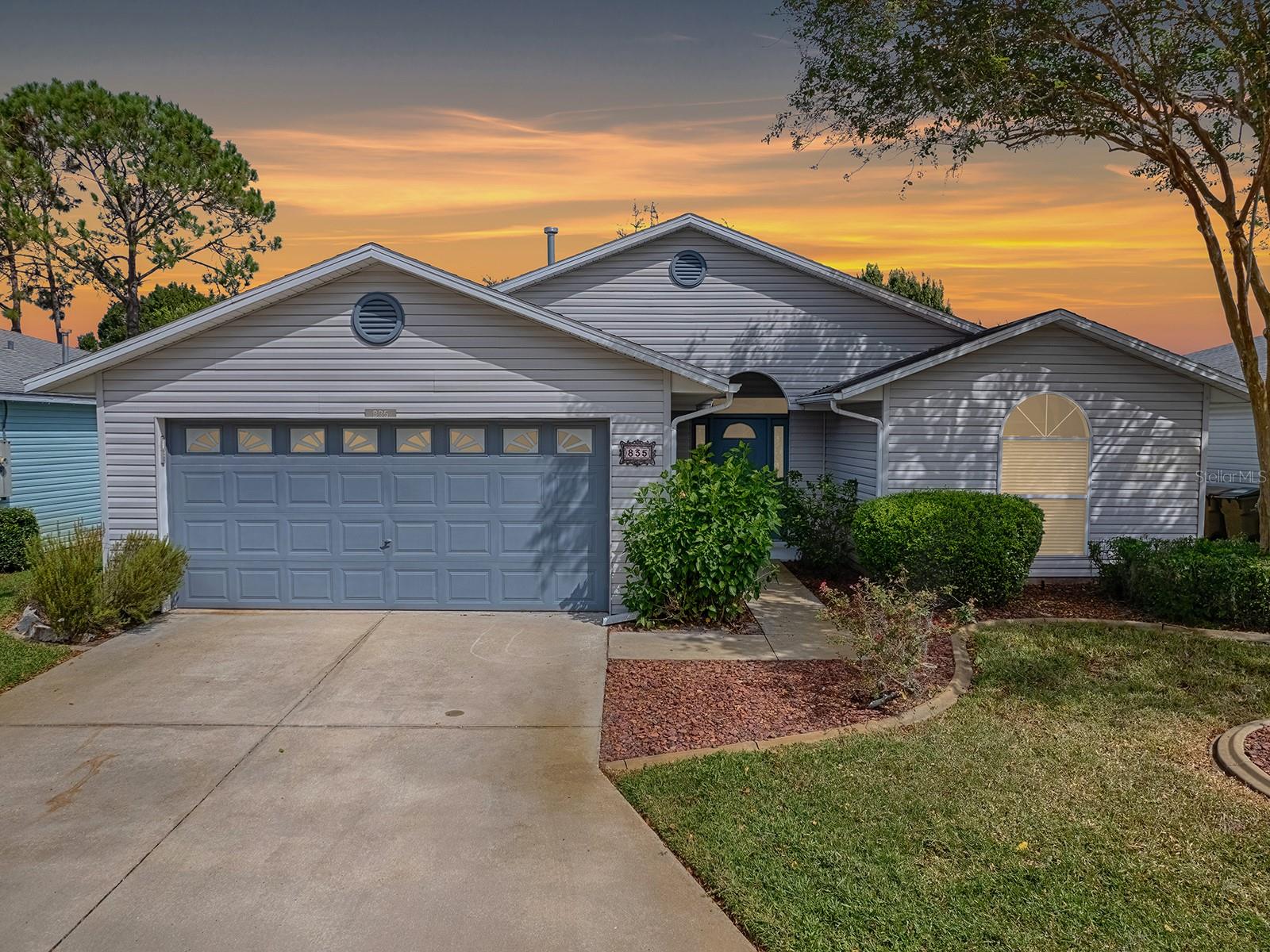 835 OLD OAKS LN, LEESBURG, FL, 34748