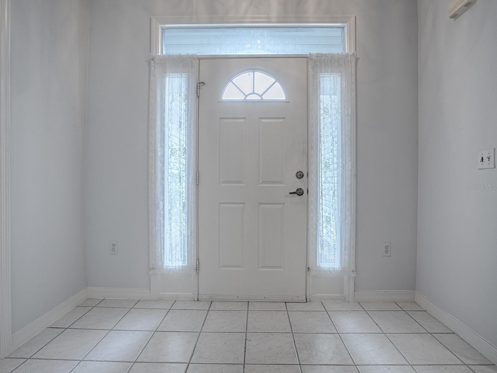 835 OLD OAKS LN, LEESBURG, FL, 34748