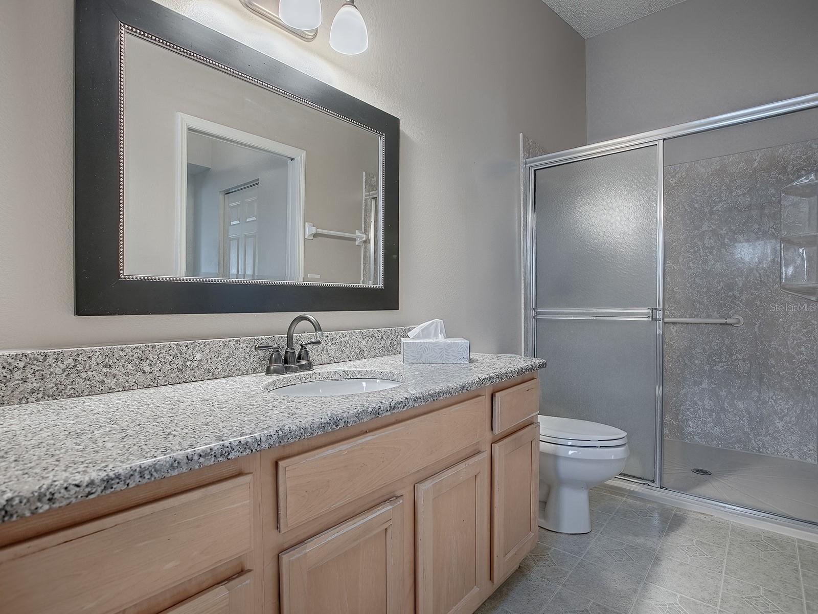 835 OLD OAKS LN, LEESBURG, FL, 34748