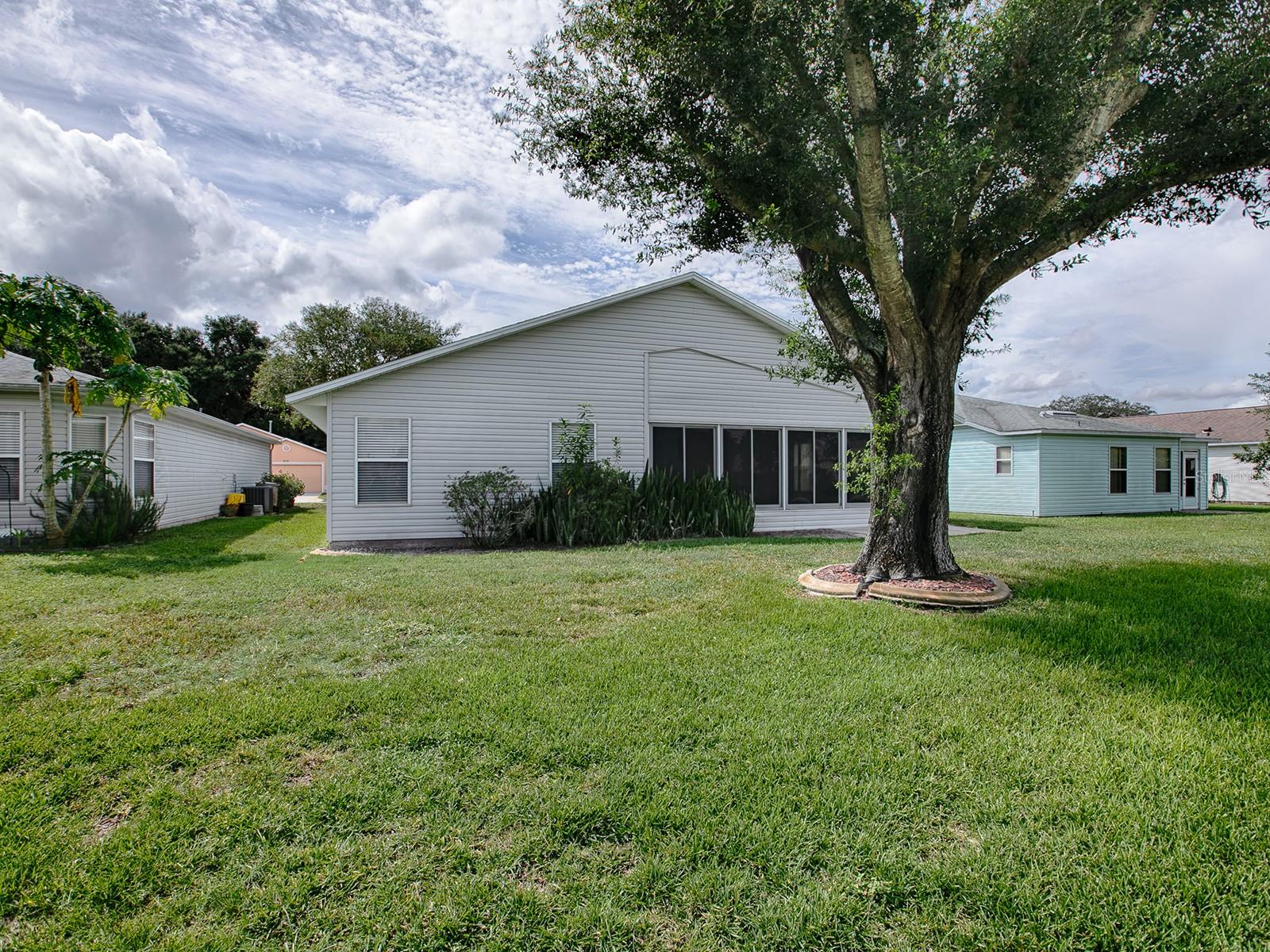 835 OLD OAKS LN, LEESBURG, FL, 34748