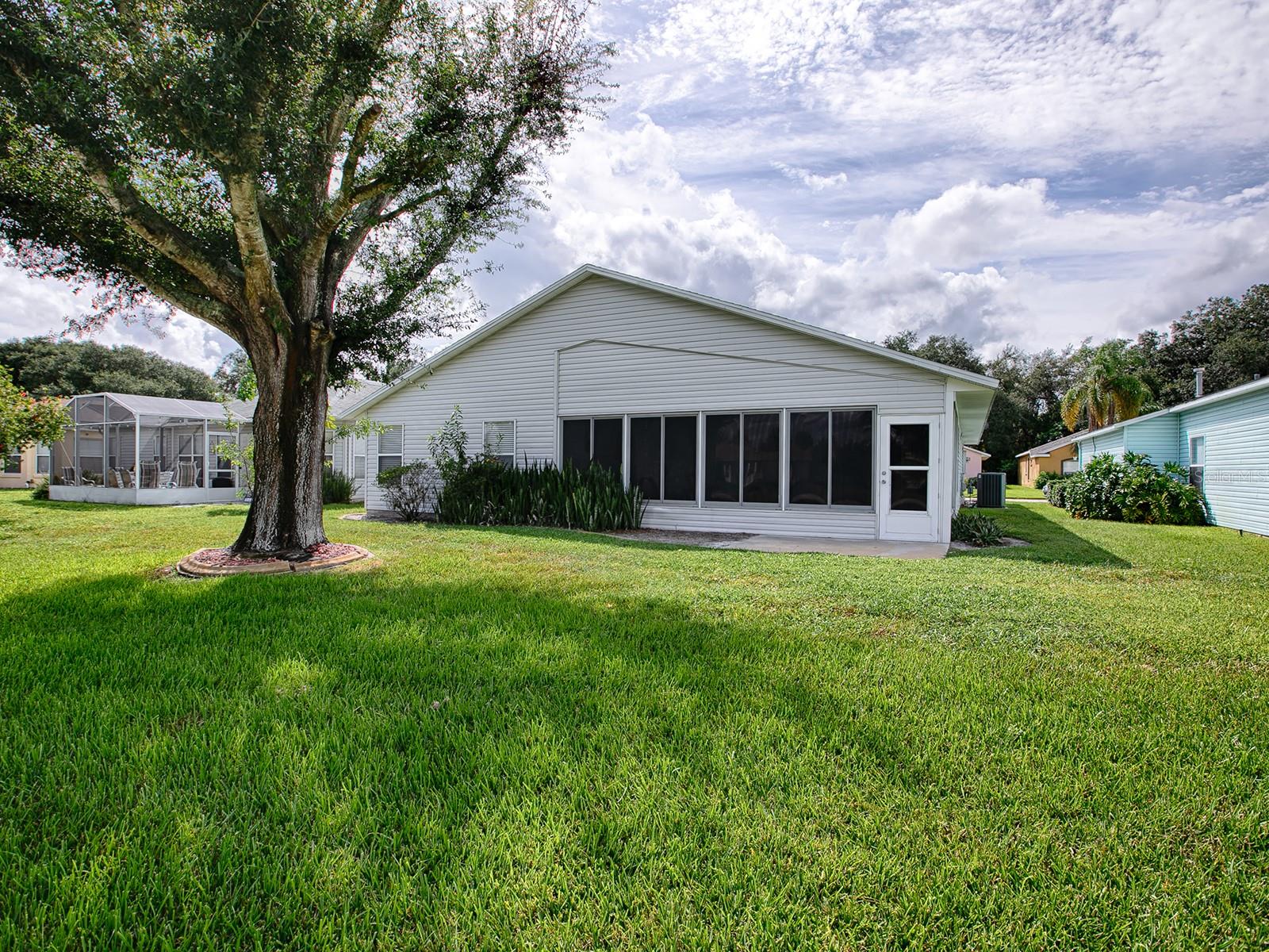 835 OLD OAKS LN, LEESBURG, FL, 34748
