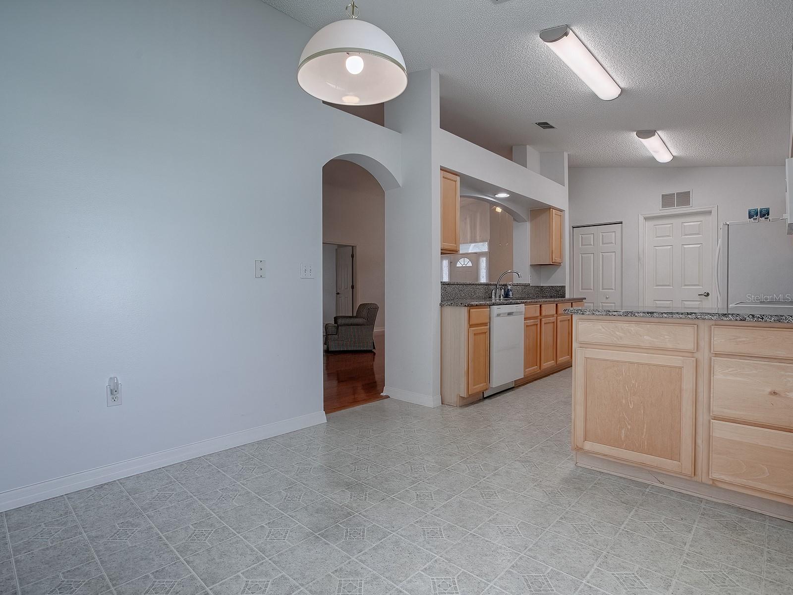 835 OLD OAKS LN, LEESBURG, FL, 34748