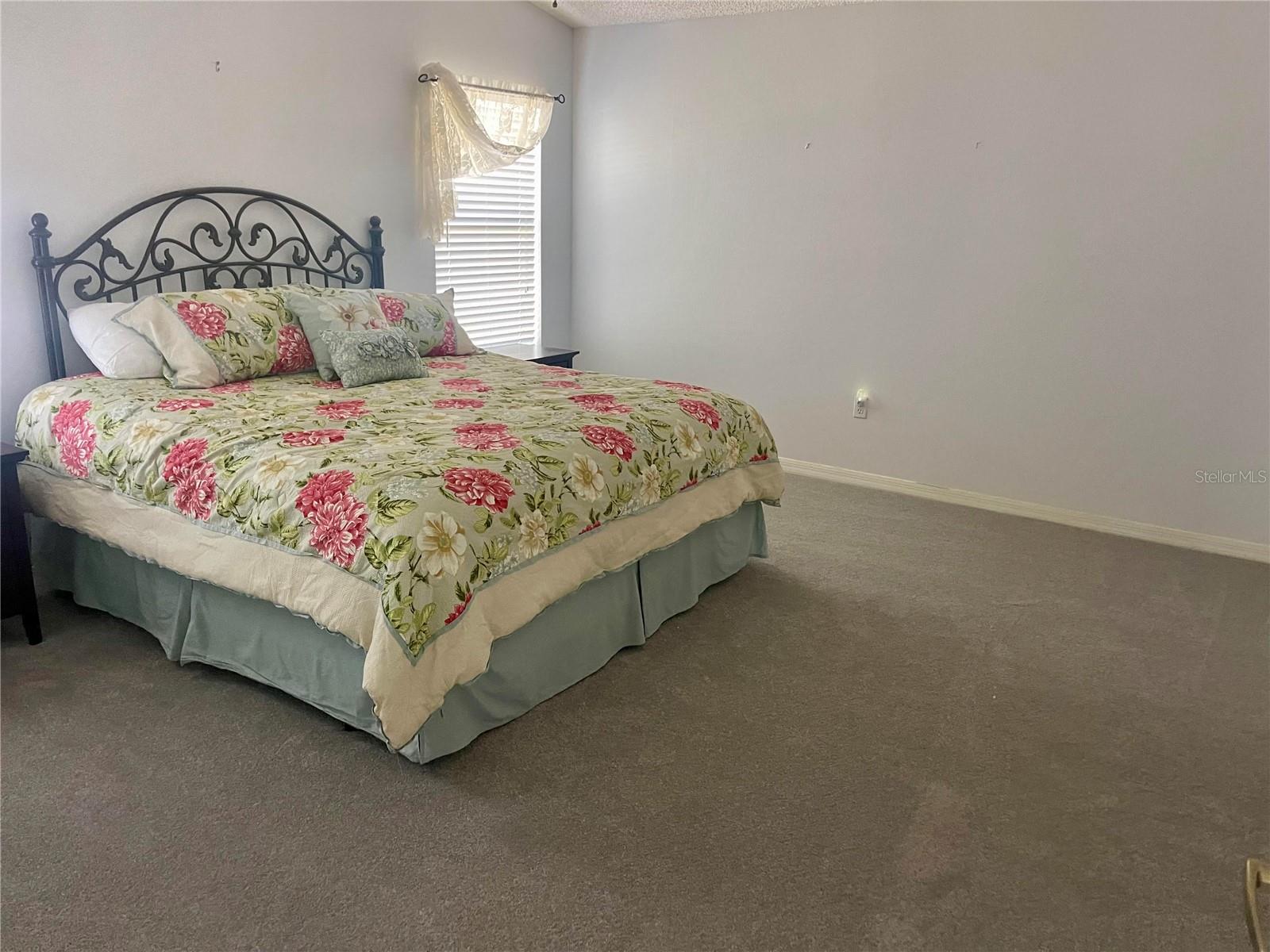 835 OLD OAKS LN, LEESBURG, FL, 34748