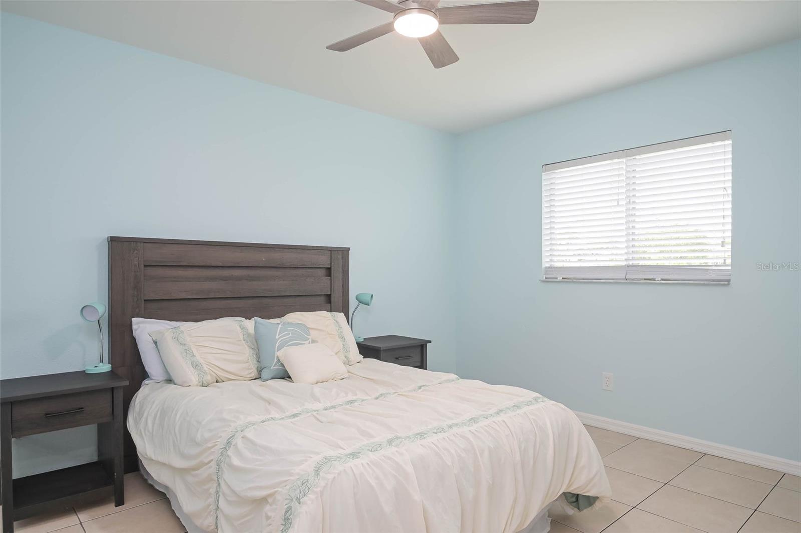 1703 NE 6TH ST, CAPE CORAL, FL, 33909