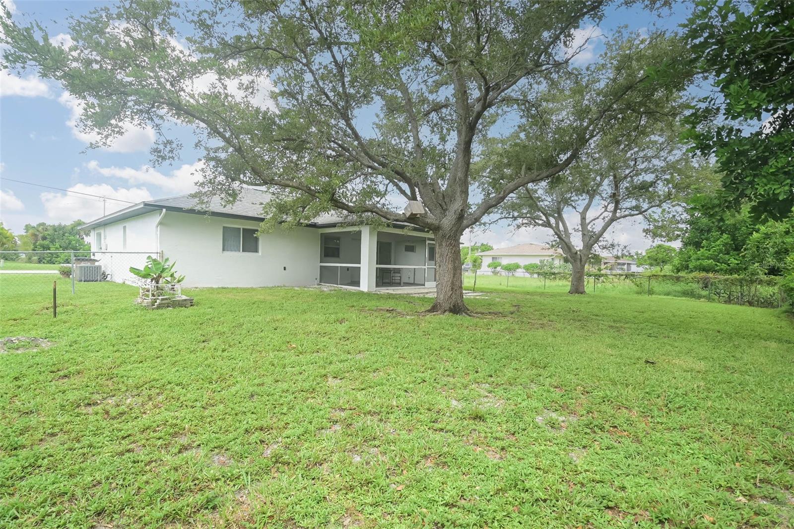 1703 NE 6TH ST, CAPE CORAL, FL, 33909