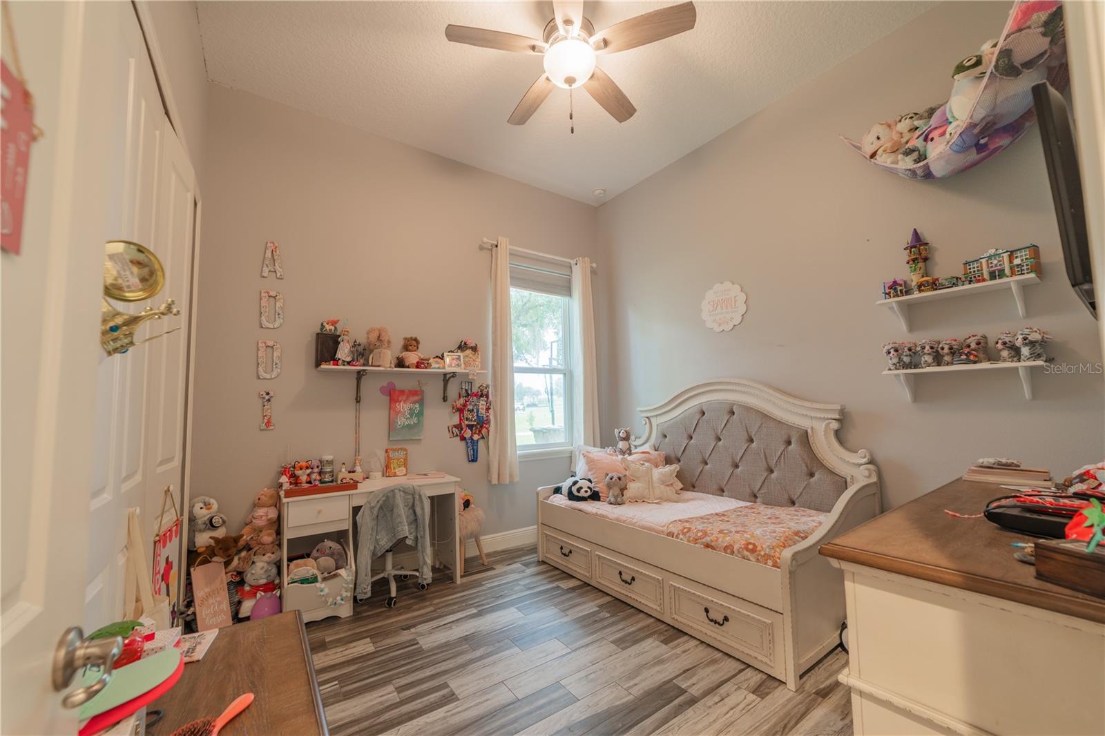 23555 MILFORD DR, EUSTIS, FL, 32736