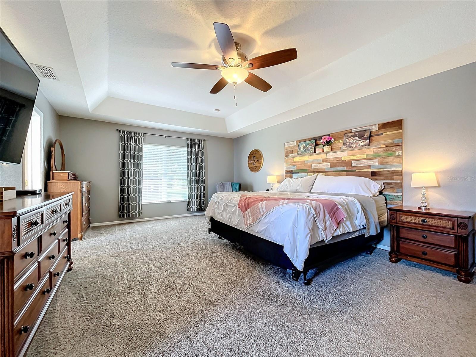 24341 MILFORD DR, EUSTIS, FL, 32736