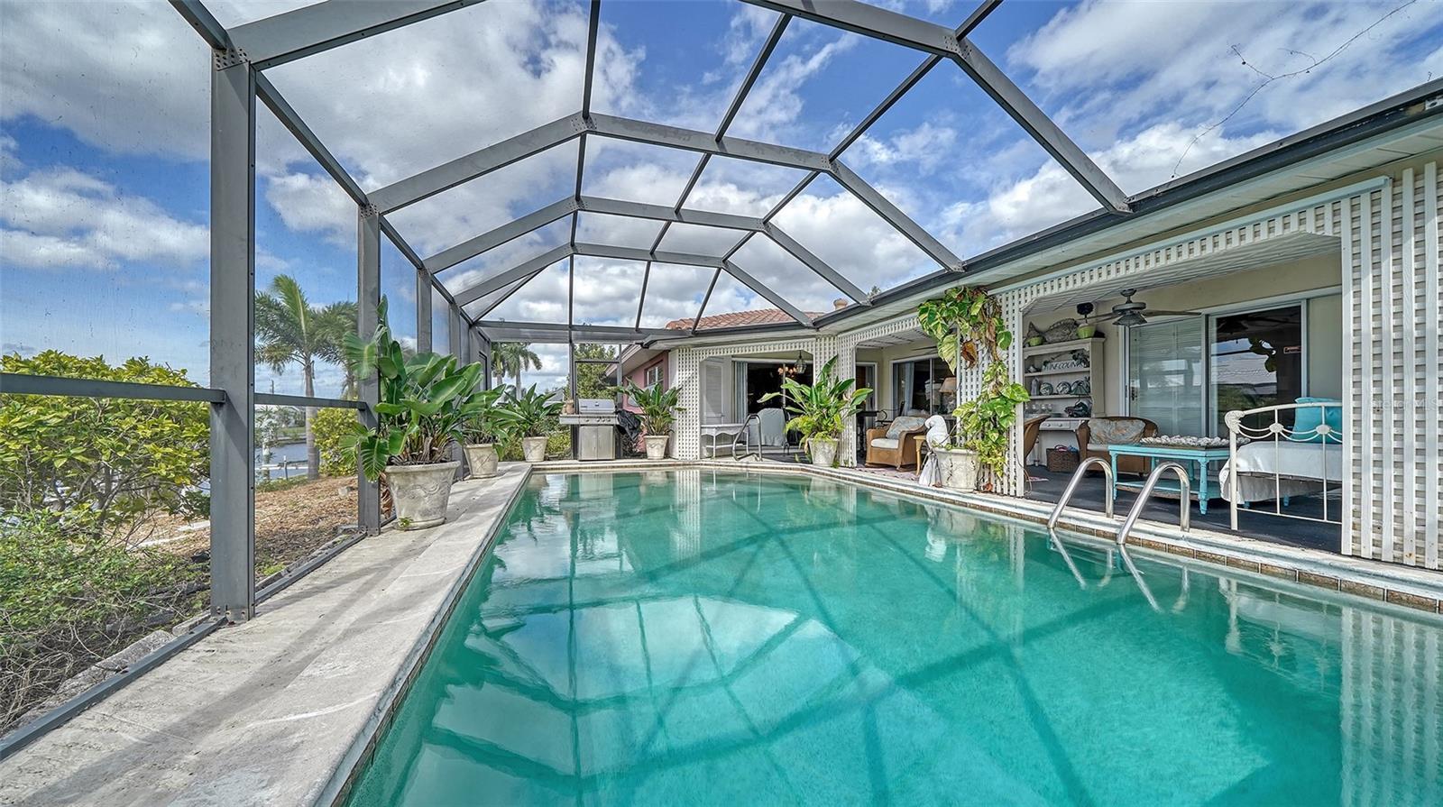 825 VIA TUNIS, PUNTA GORDA, FL, 33950