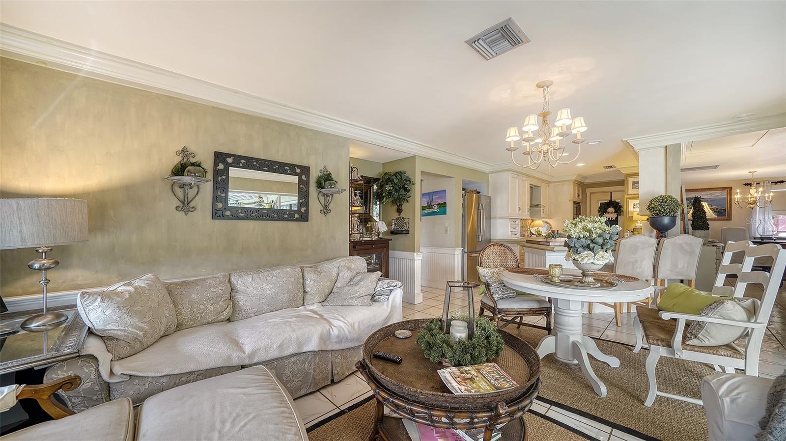 825 VIA TUNIS, PUNTA GORDA, FL, 33950