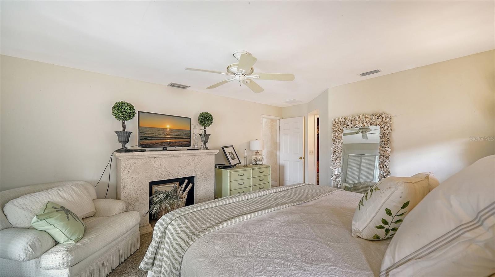 825 VIA TUNIS, PUNTA GORDA, FL, 33950