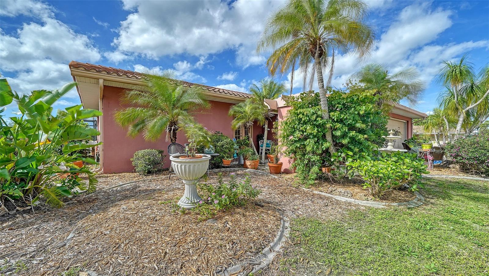 825 VIA TUNIS, PUNTA GORDA, FL, 33950