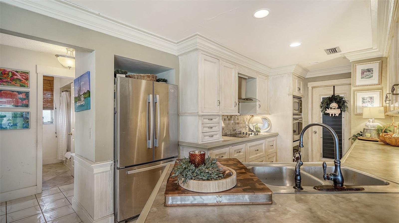825 VIA TUNIS, PUNTA GORDA, FL, 33950
