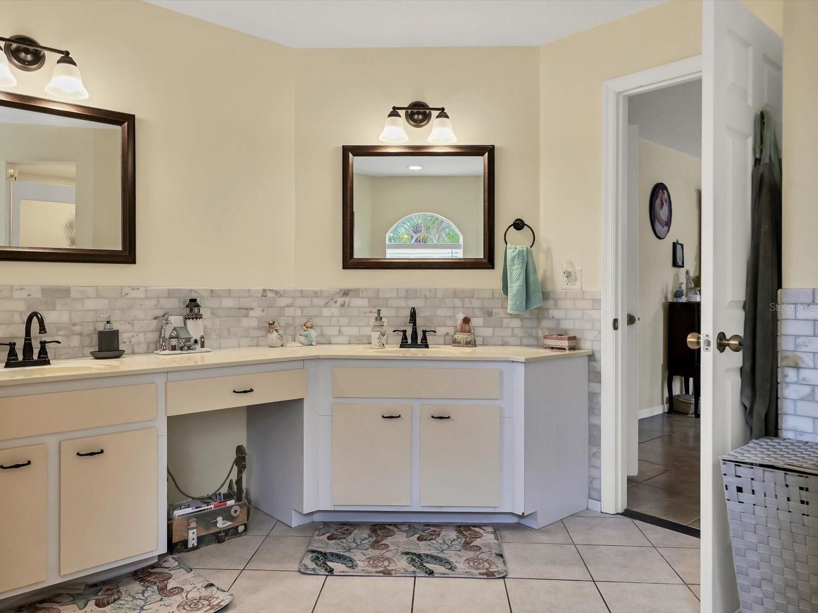 5747 29TH ST E, BRADENTON, FL, 34203