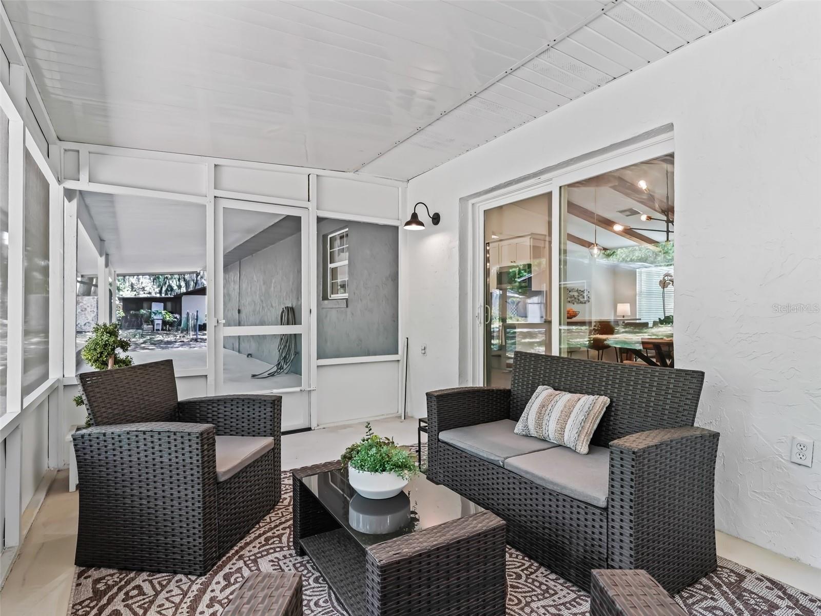 247 W MCCLENDON ST, LADY LAKE, FL, 32159