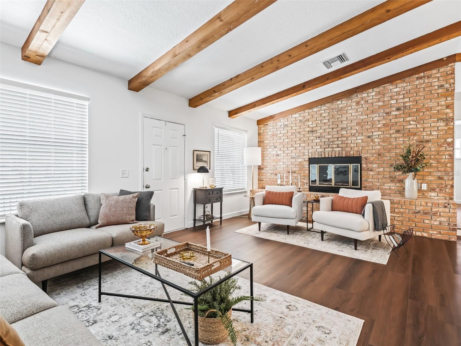 247 W MCCLENDON ST, LADY LAKE, FL, 32159