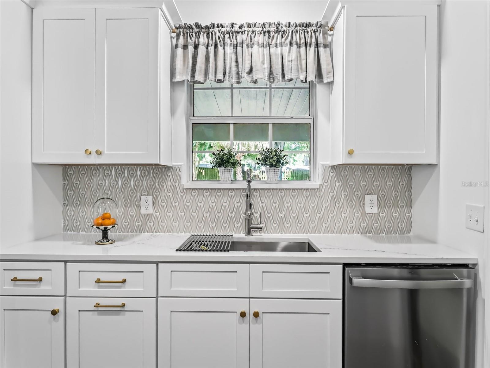 247 W MCCLENDON ST, LADY LAKE, FL, 32159