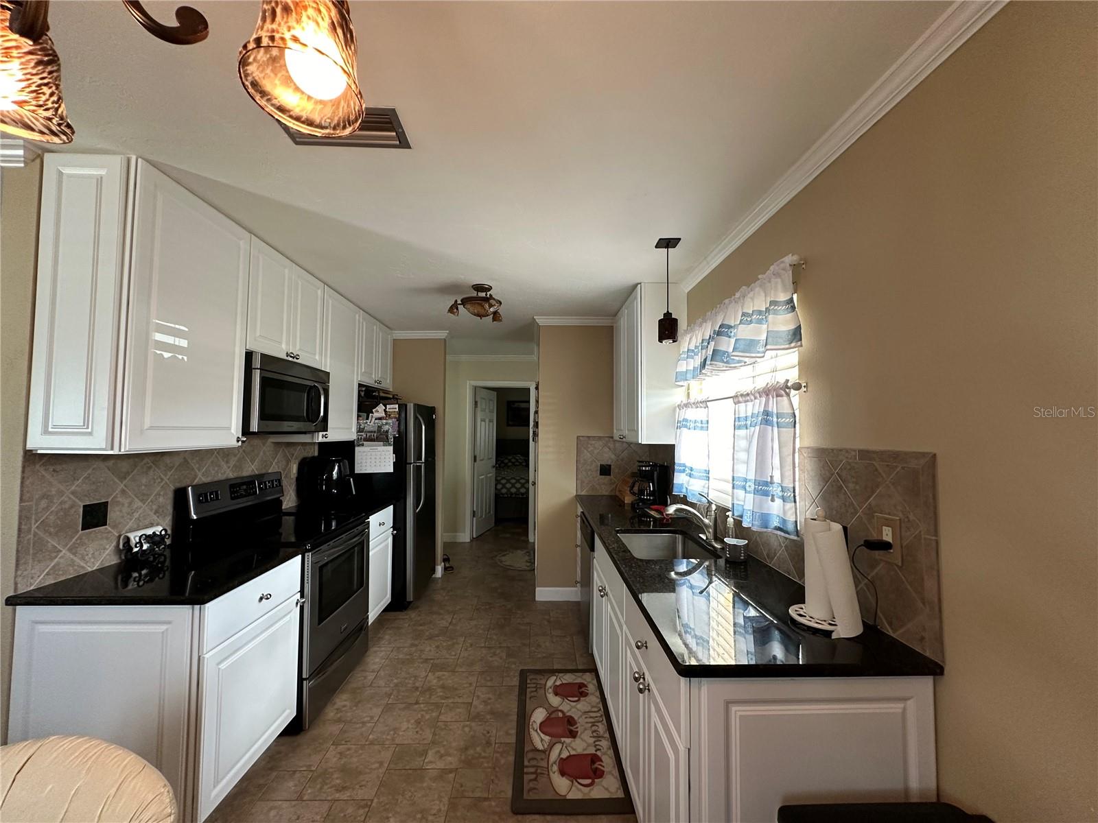 829 PINELAND AVE, VENICE, FL, 34285