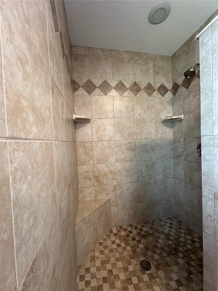 829 PINELAND AVE, VENICE, FL, 34285