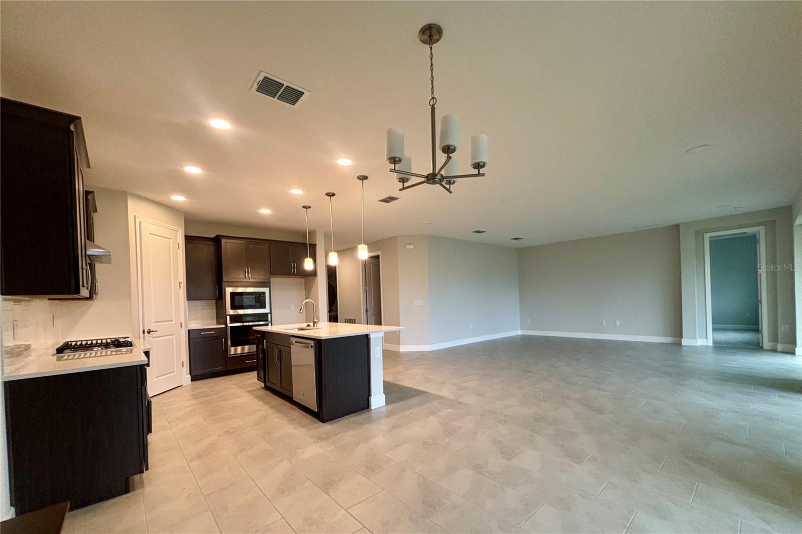 3263 ROSEVILLE DR, APOPKA, FL, 32712