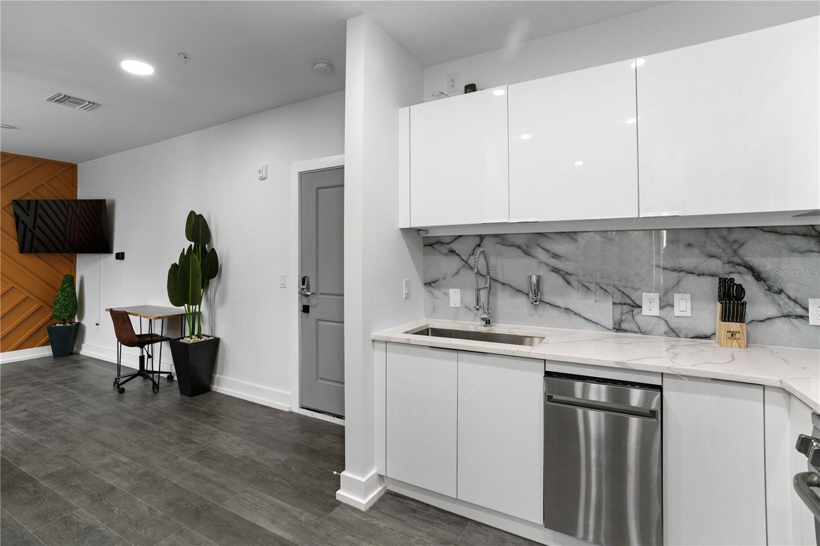 927 S HOWARD AVE #1, TAMPA, FL, 33606