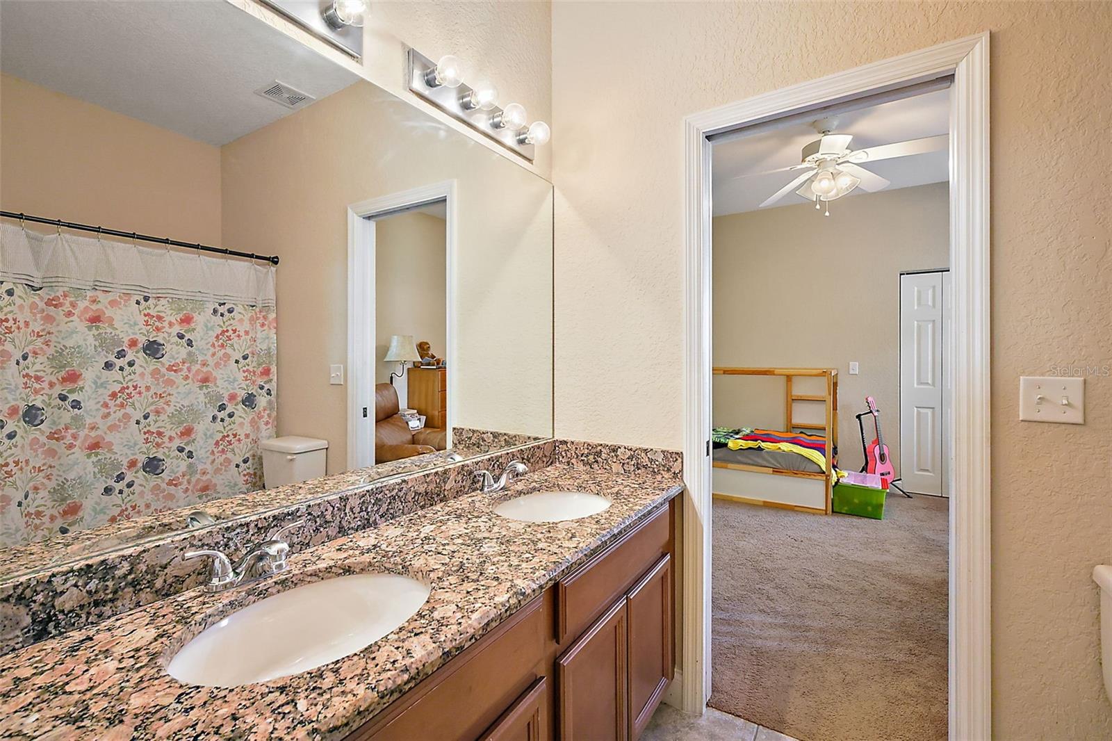 4947 NE 124TH RD, OXFORD, FL, 34484