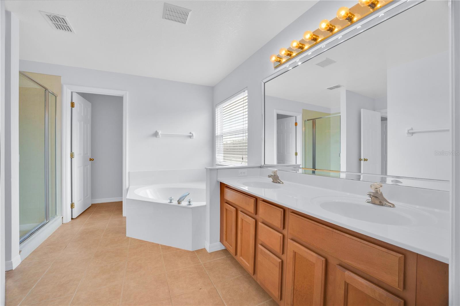 5421 LOS PALMA VISTA DR, ORLANDO, FL, 32837