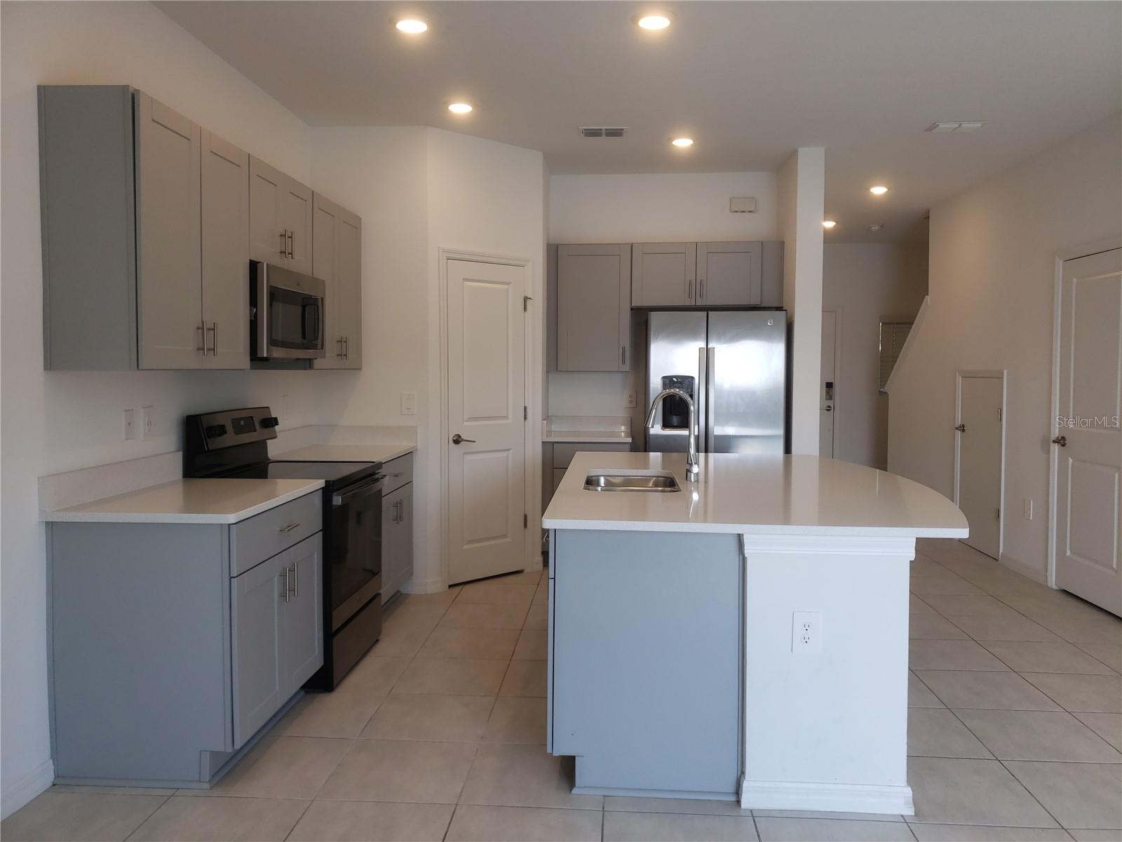 2232 PORTRAIT ST, KISSIMMEE, FL, 34758
