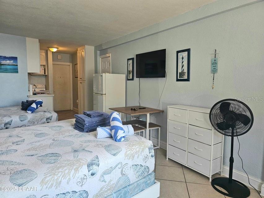 SEA DIP BEACH RESORT CONDO UNIT C01, DAYTONA BEACH, FL, 32118