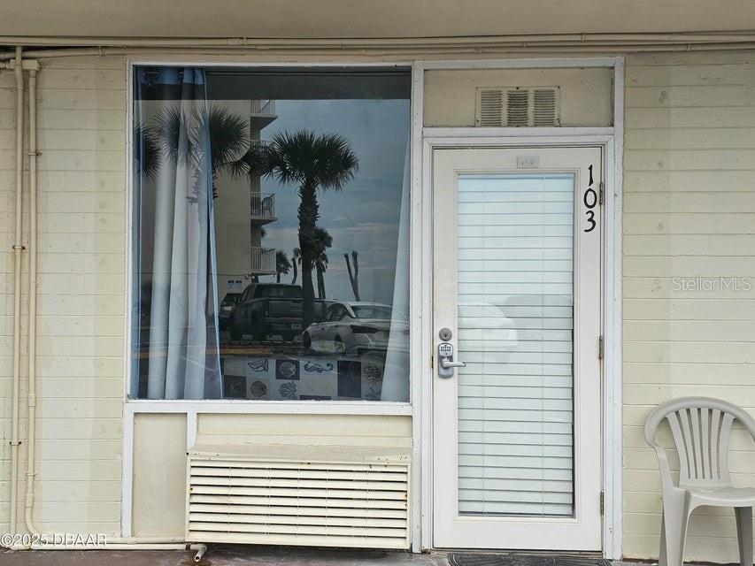 SEA DIP BEACH RESORT CONDO UNIT C01, DAYTONA BEACH, FL, 32118