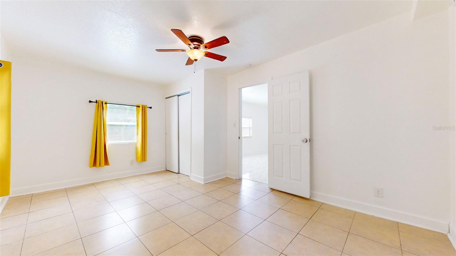 1903 E SHADOWLAWN AVE, TAMPA, FL, 33610