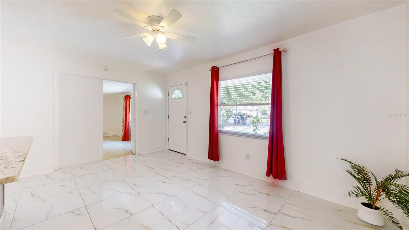 1903 E SHADOWLAWN AVE, TAMPA, FL, 33610