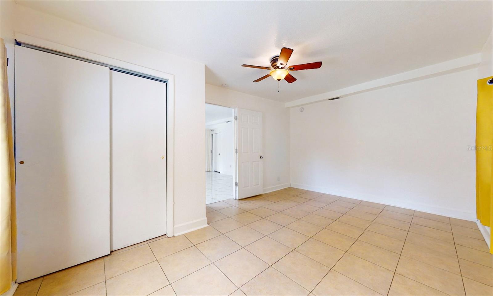 1903 E SHADOWLAWN AVE, TAMPA, FL, 33610