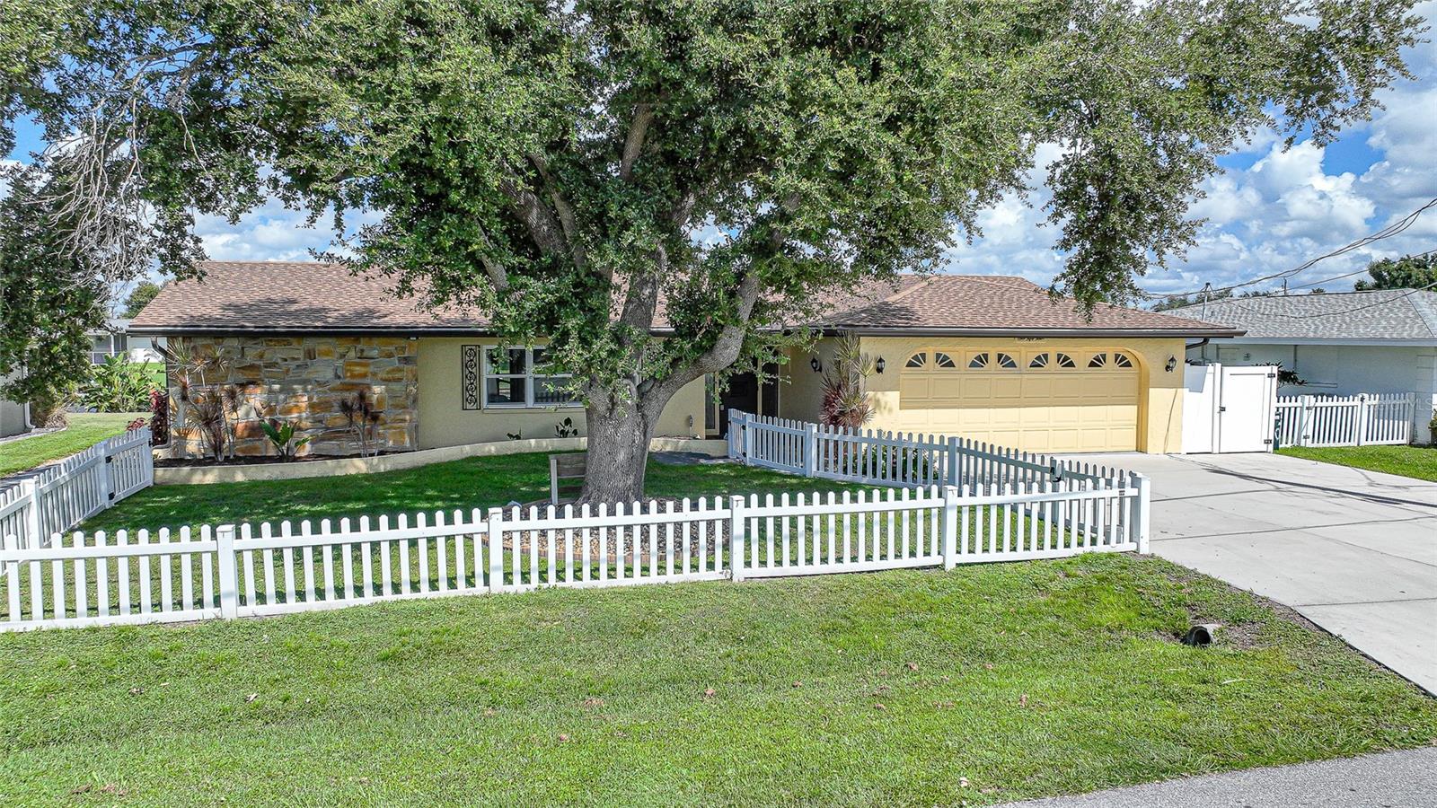 154 CHELSEA CT NW, PORT CHARLOTTE, FL, 33952