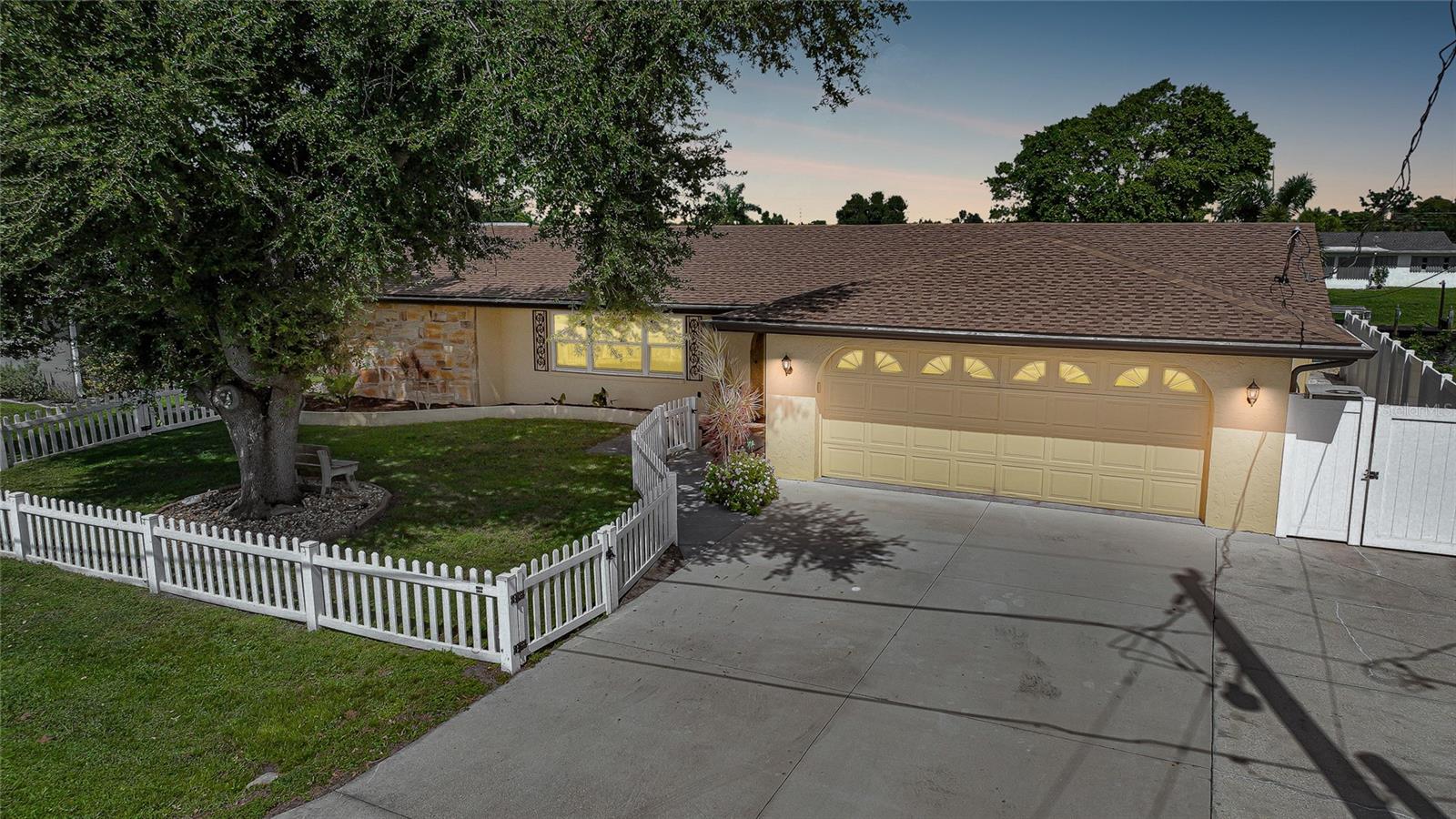 154 CHELSEA CT NW, PORT CHARLOTTE, FL, 33952