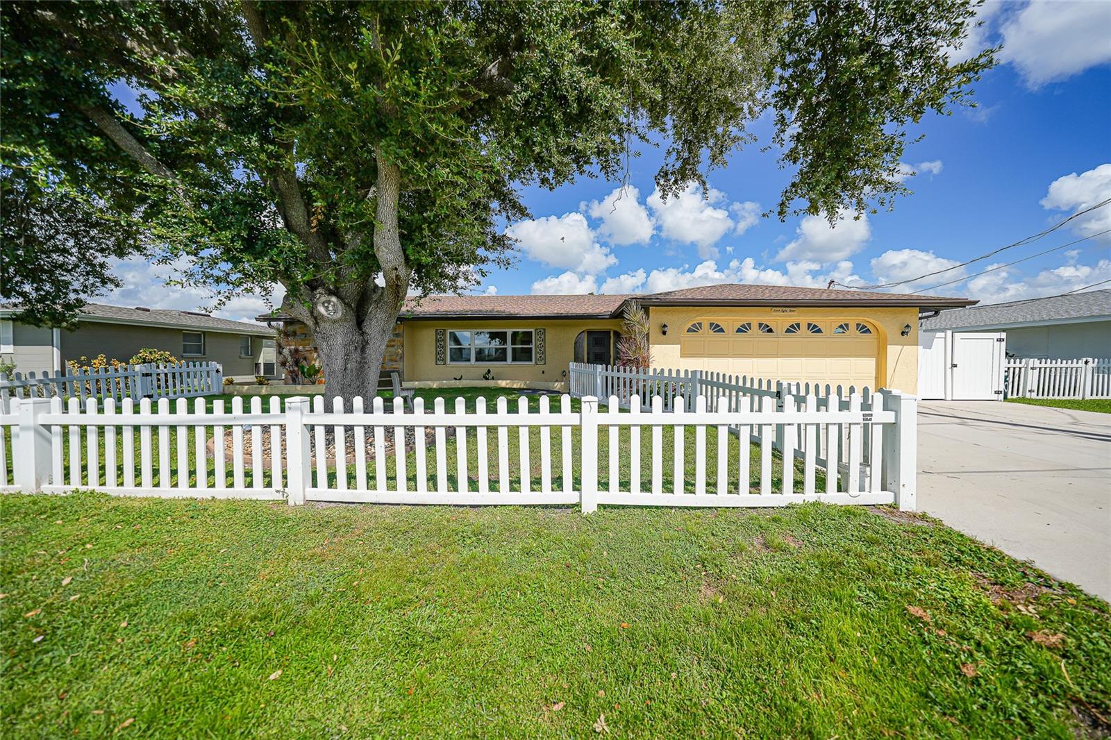 154 CHELSEA CT NW, PORT CHARLOTTE, FL, 33952