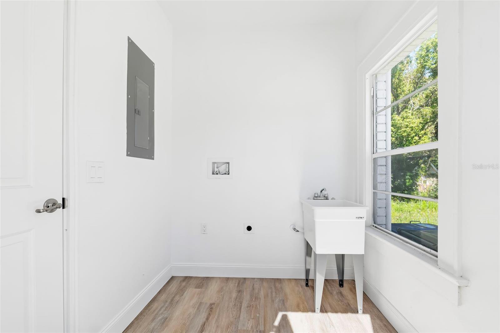 751 AVENUE B SW, WINTER HAVEN, FL, 33880