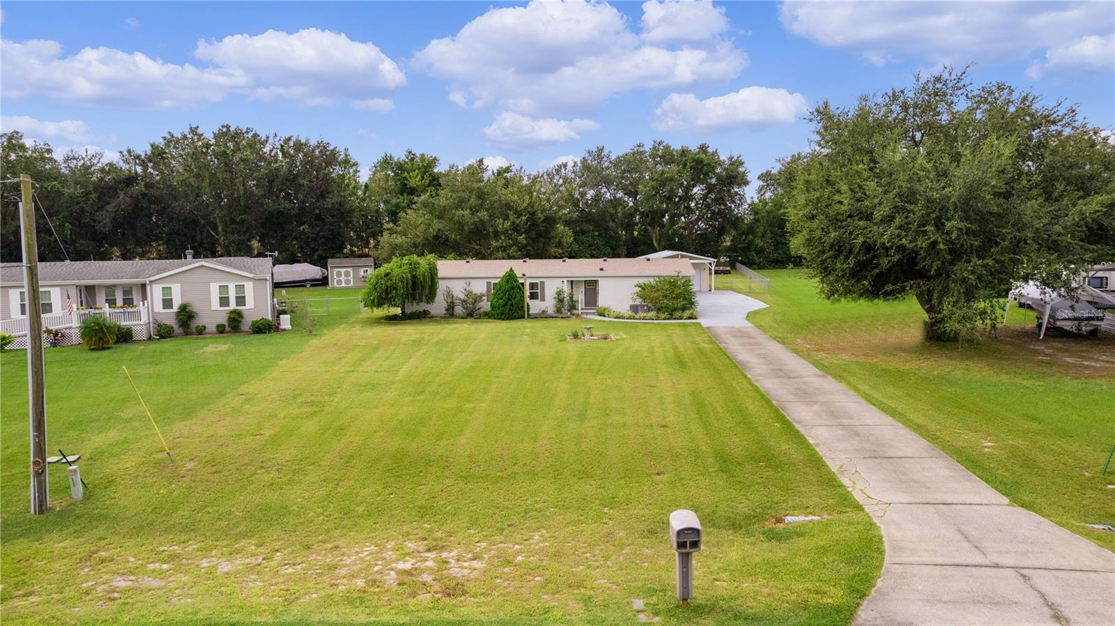 8333 COUNTY ROAD 109A-1, LADY LAKE, FL, 32159