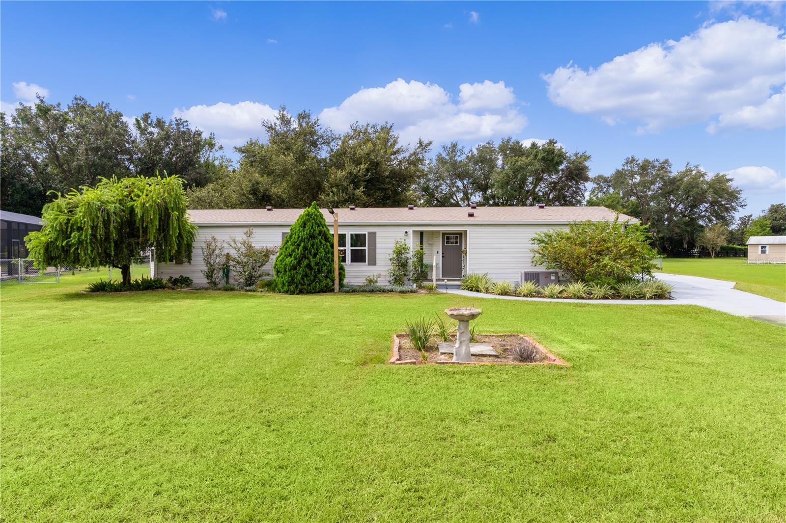 8333 COUNTY ROAD 109A-1, LADY LAKE, FL, 32159