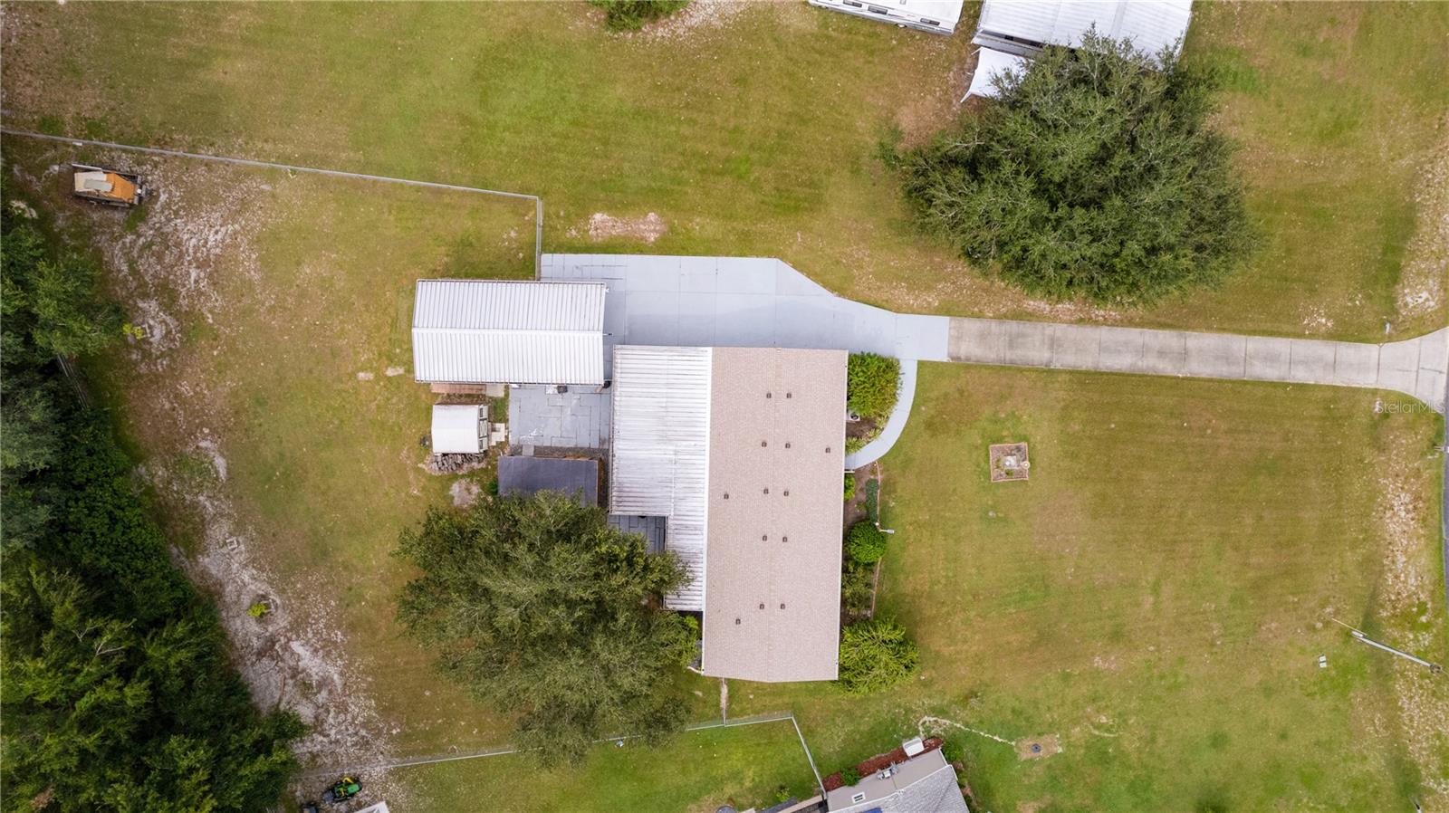 8333 COUNTY ROAD 109A-1, LADY LAKE, FL, 32159
