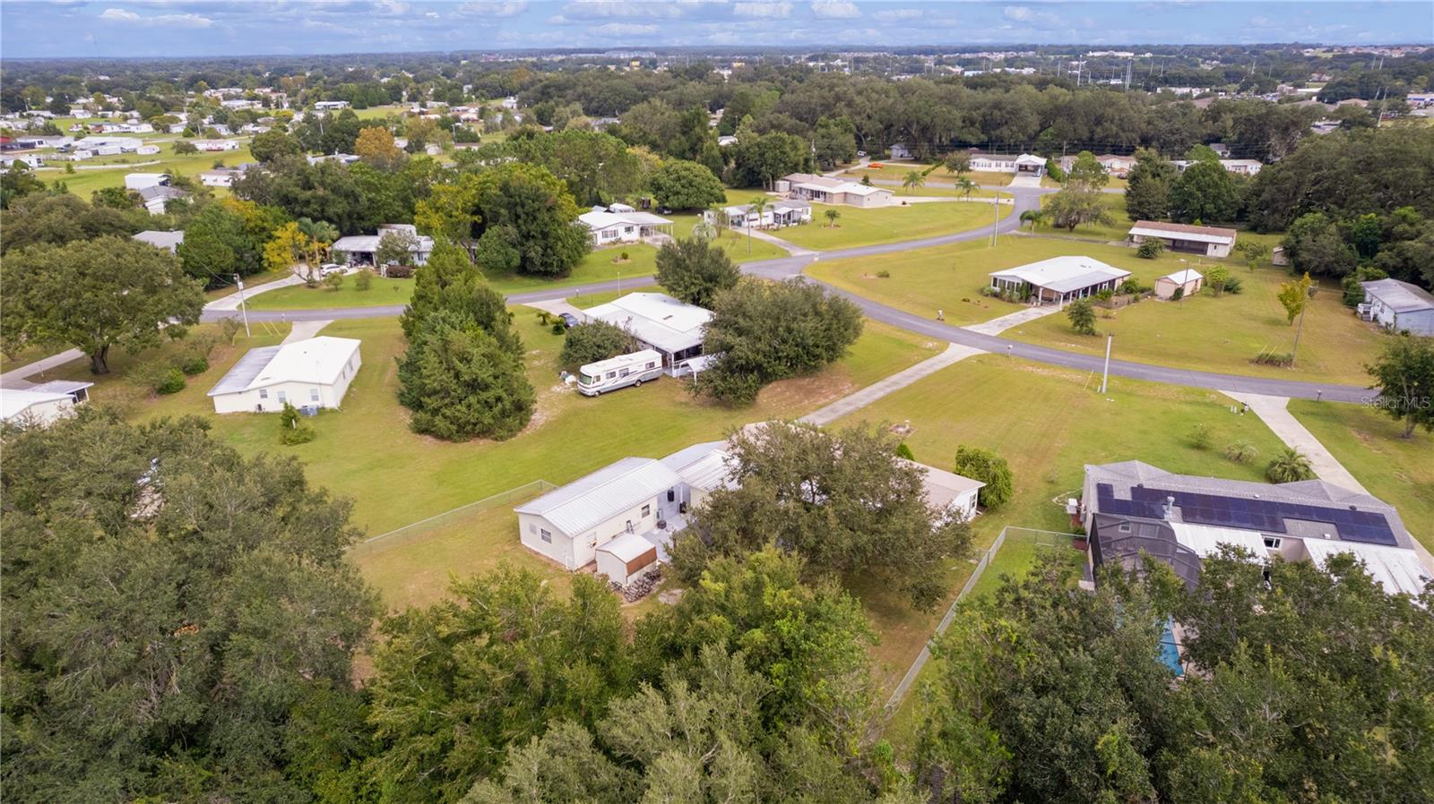 8333 COUNTY ROAD 109A-1, LADY LAKE, FL, 32159