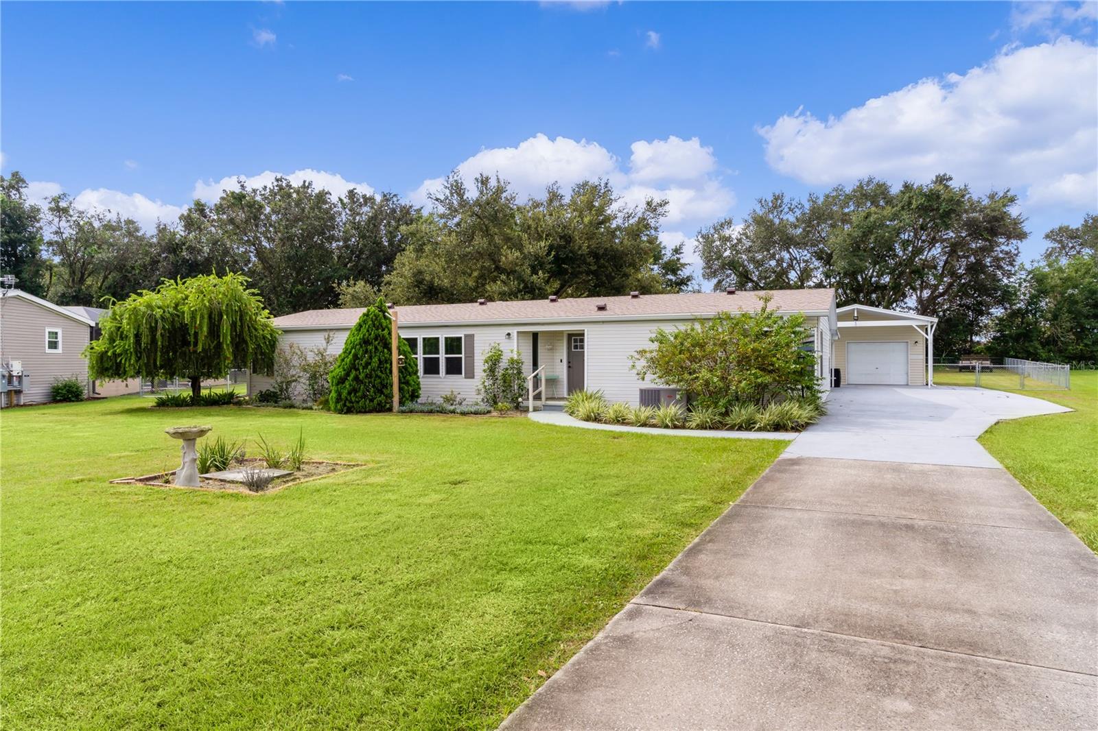 8333 COUNTY ROAD 109A-1, LADY LAKE, FL, 32159