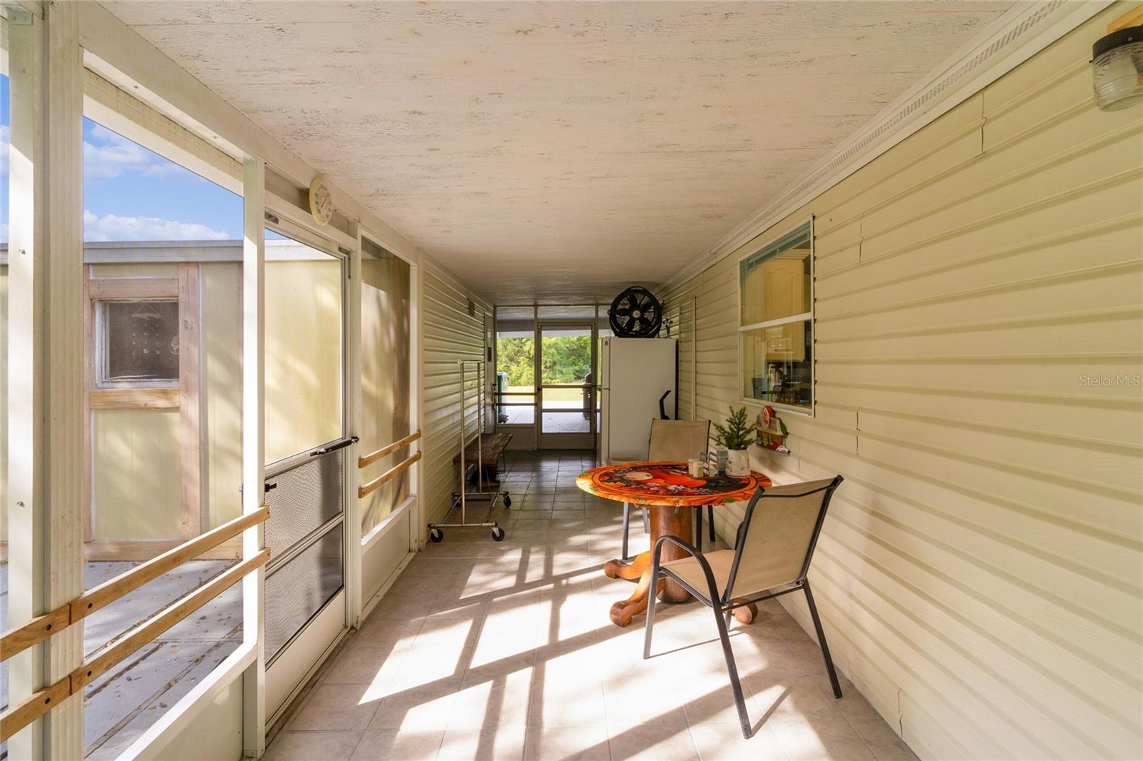 8333 COUNTY ROAD 109A-1, LADY LAKE, FL, 32159