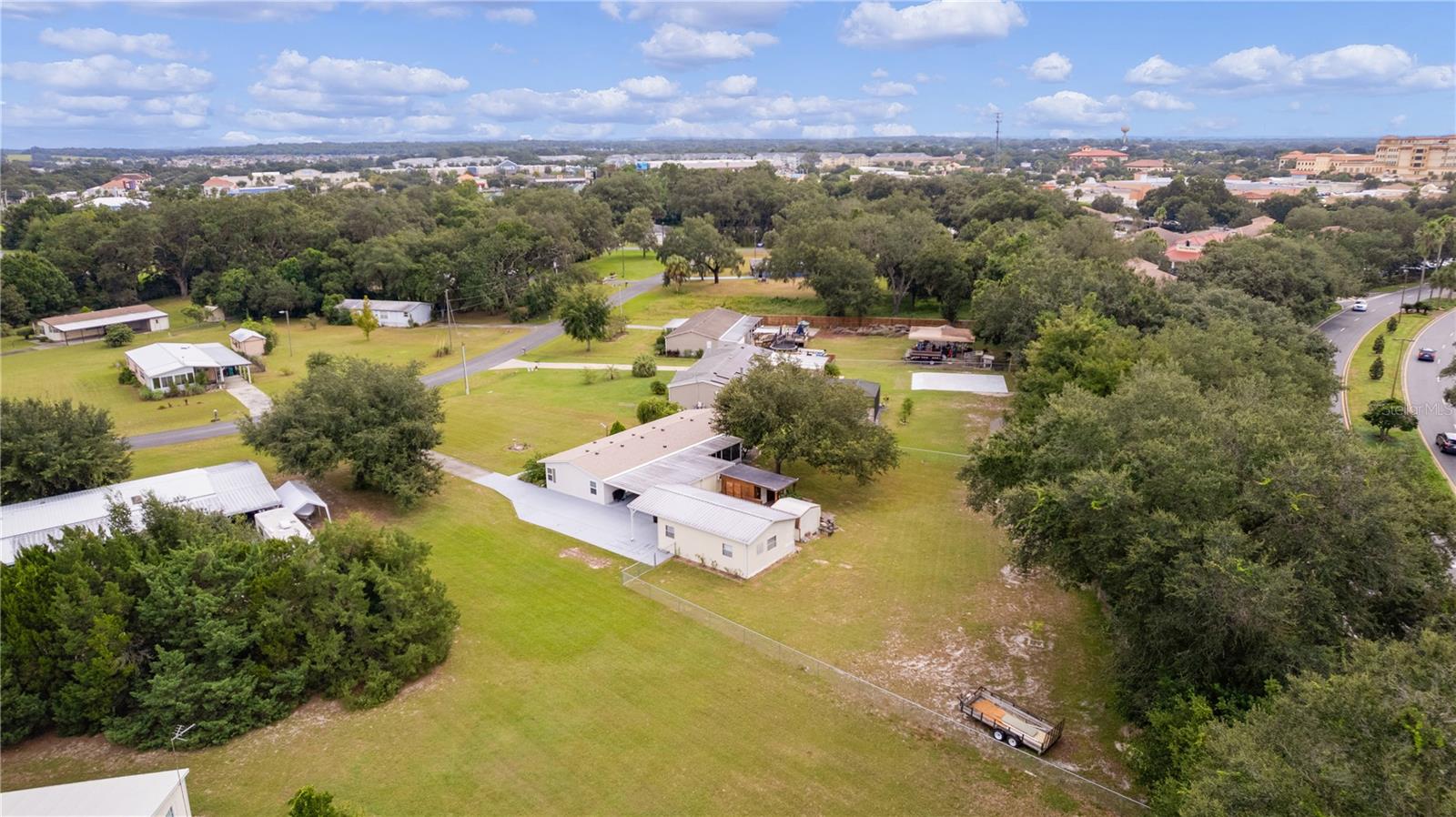 8333 COUNTY ROAD 109A-1, LADY LAKE, FL, 32159