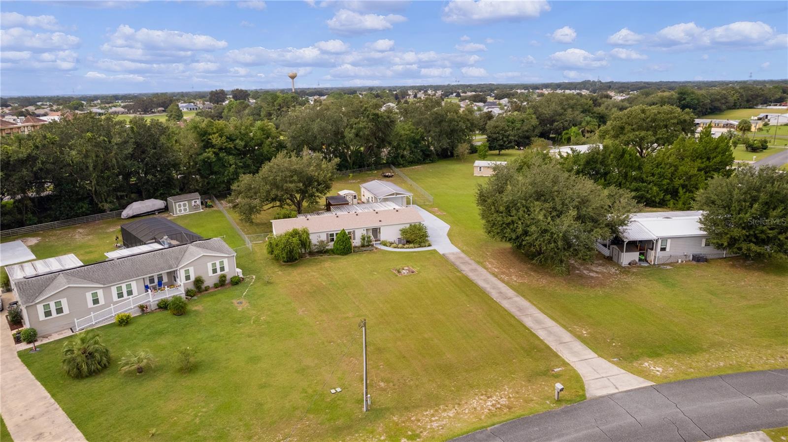 8333 COUNTY ROAD 109A-1, LADY LAKE, FL, 32159