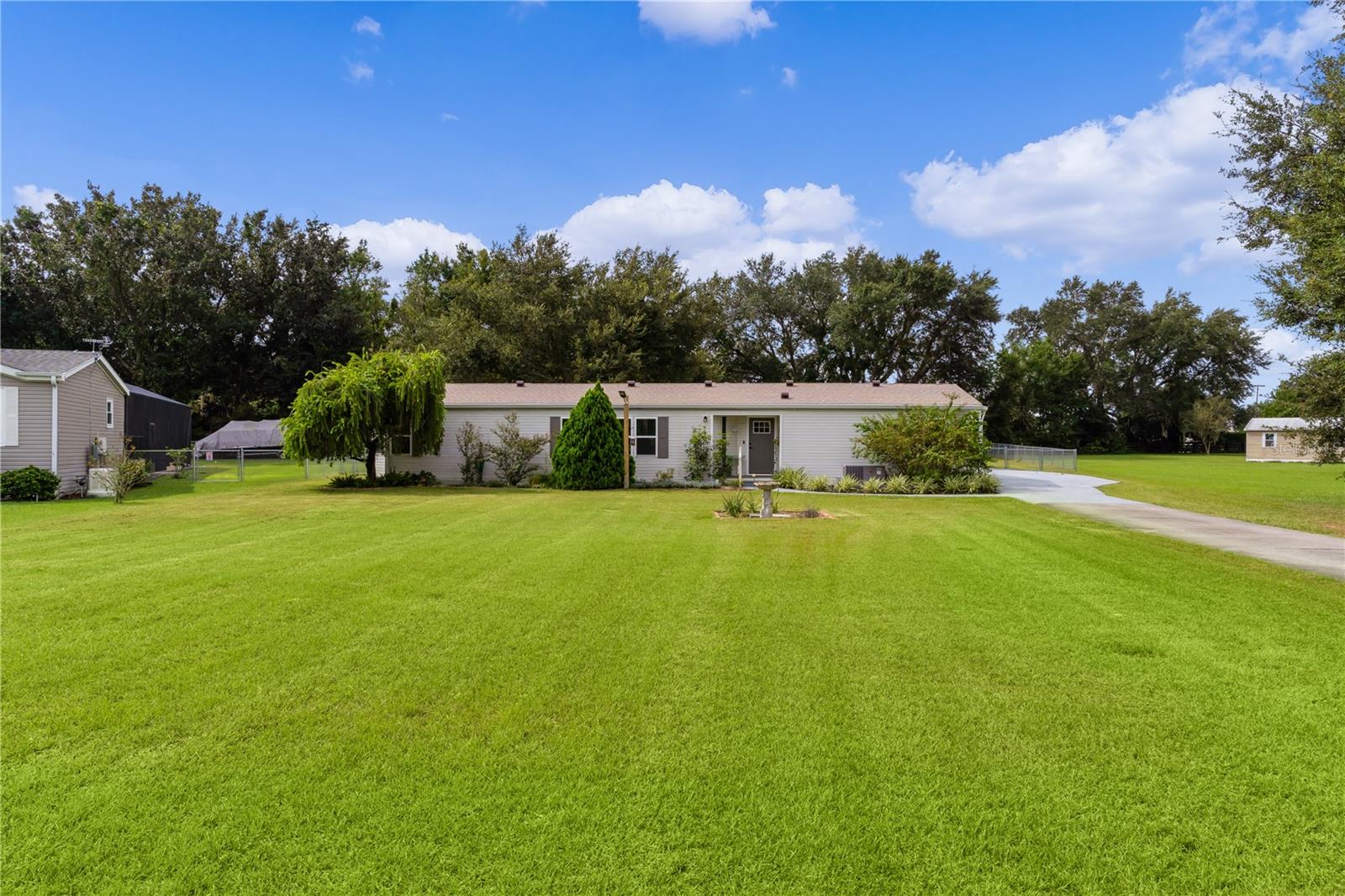 8333 COUNTY ROAD 109A-1, LADY LAKE, FL, 32159