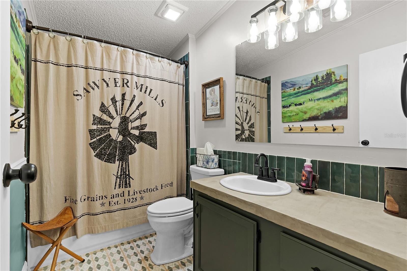 8333 COUNTY ROAD 109A-1, LADY LAKE, FL, 32159