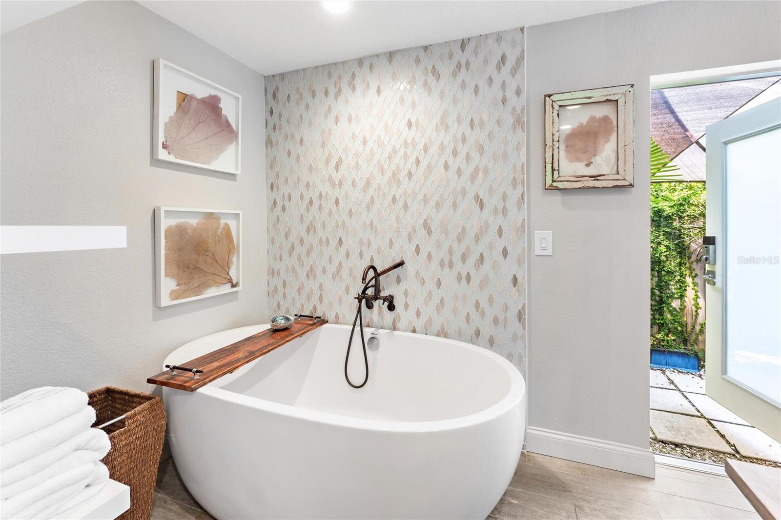 813 MARALYN AVE, NEW SMYRNA BEACH, FL, 32169